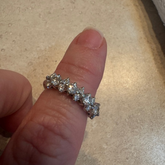 14k white gold authentic Diamond band - Picture 3 of 5